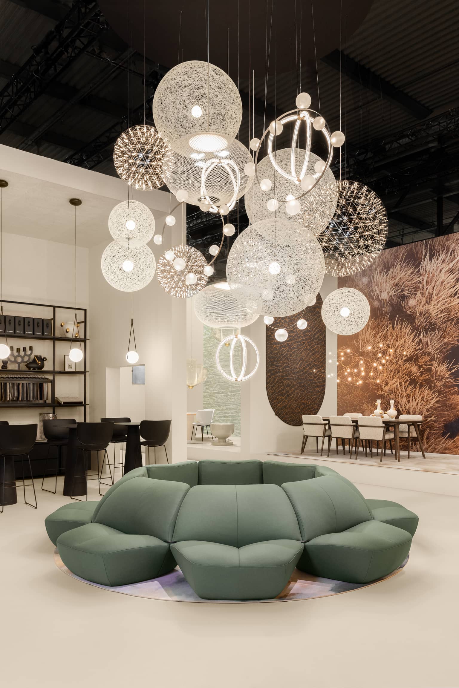 Kisss Lounge Chair, Mega Chandelier
