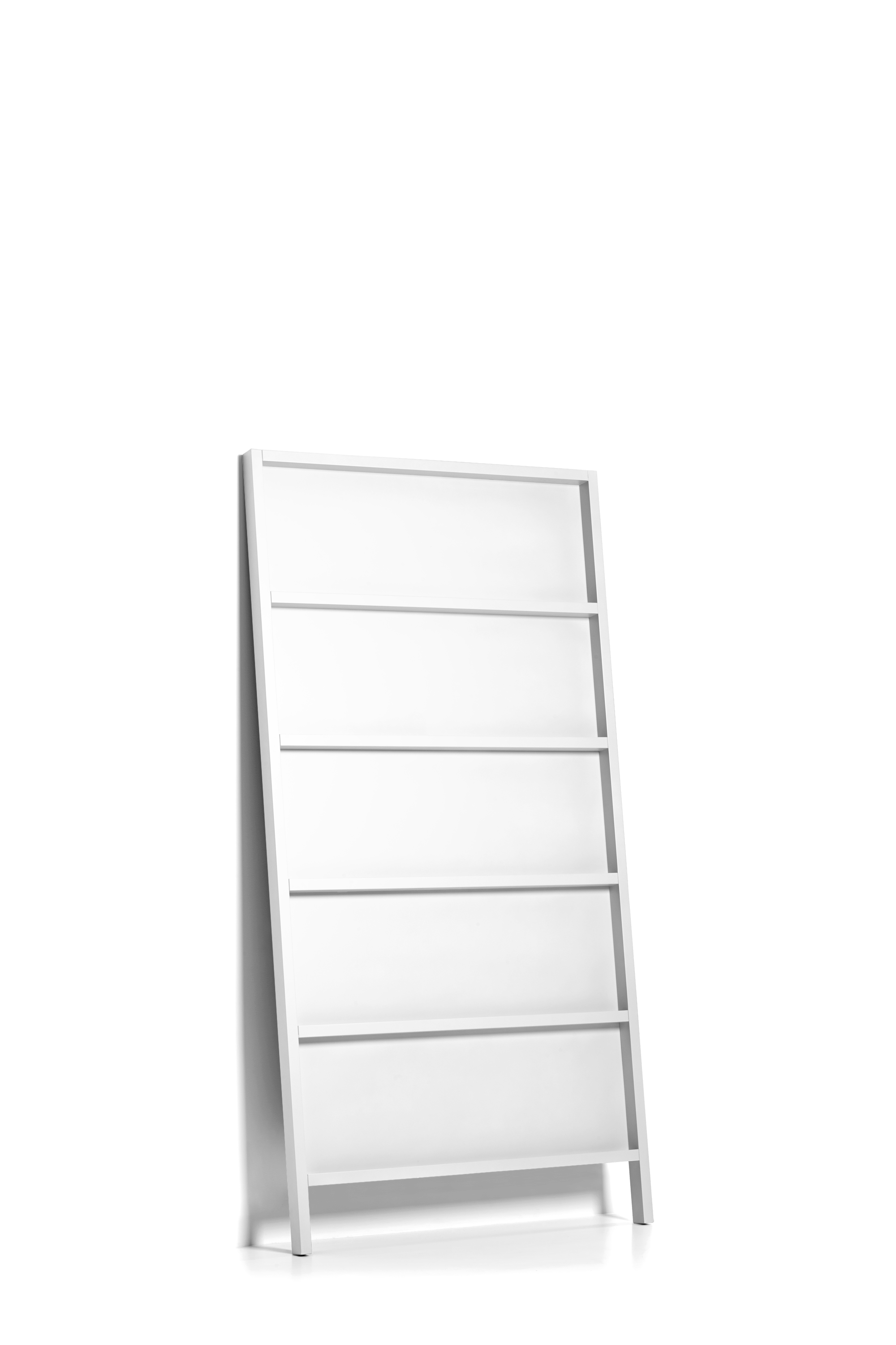 Oblique Small bookshelf traffic white