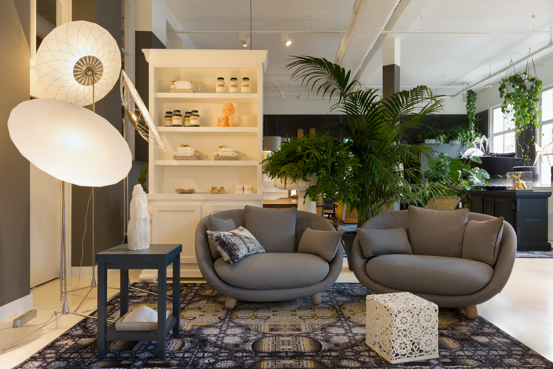 Interior of Amsterdam Showroom 2017 with Love Sofa, Filigree Floor Lamp and Moooi Carpet
