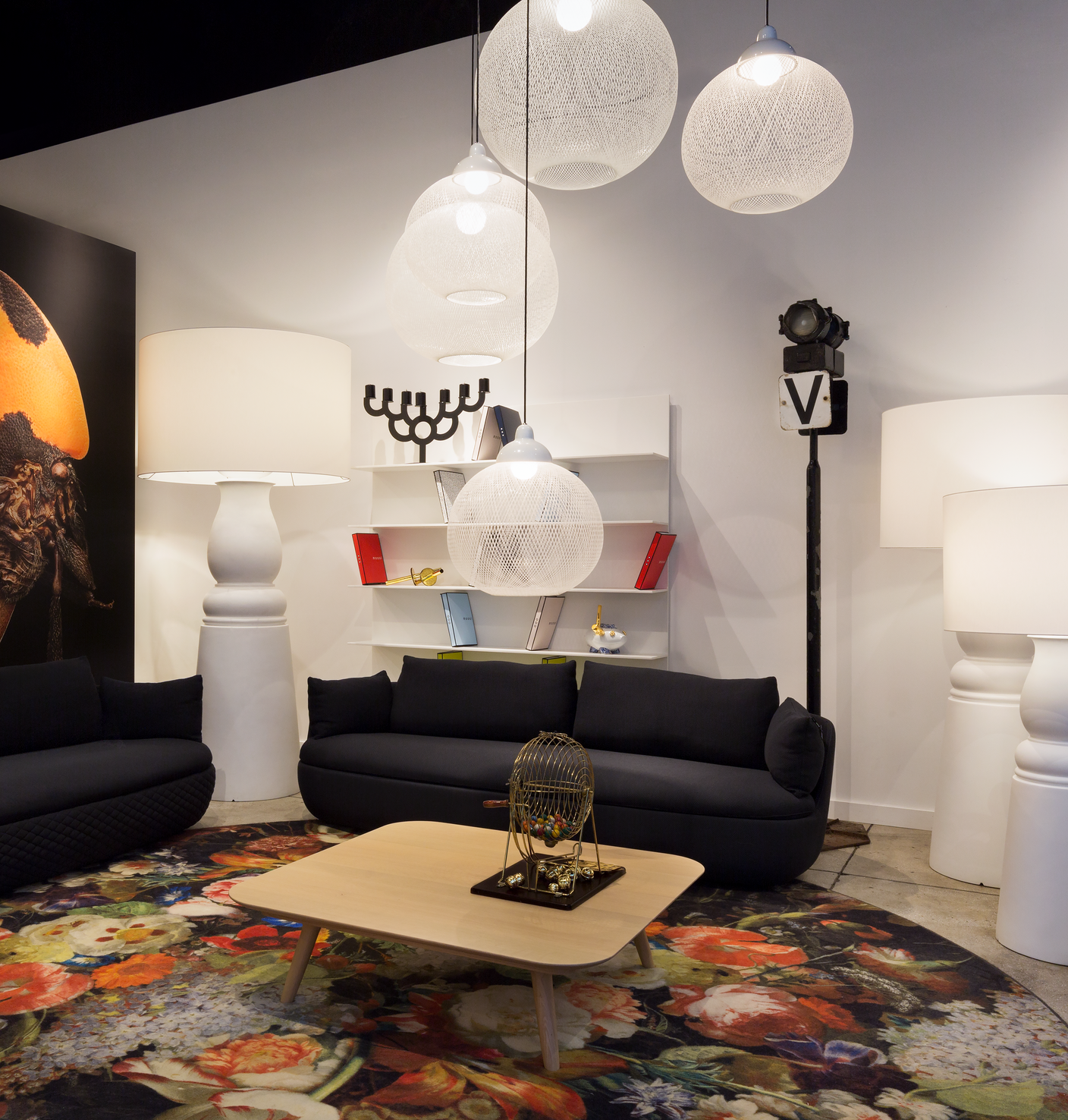 Interior of New York Showroom 2017 with Filigree Floor Lamp, Non Random suspension light and Bart Sofa