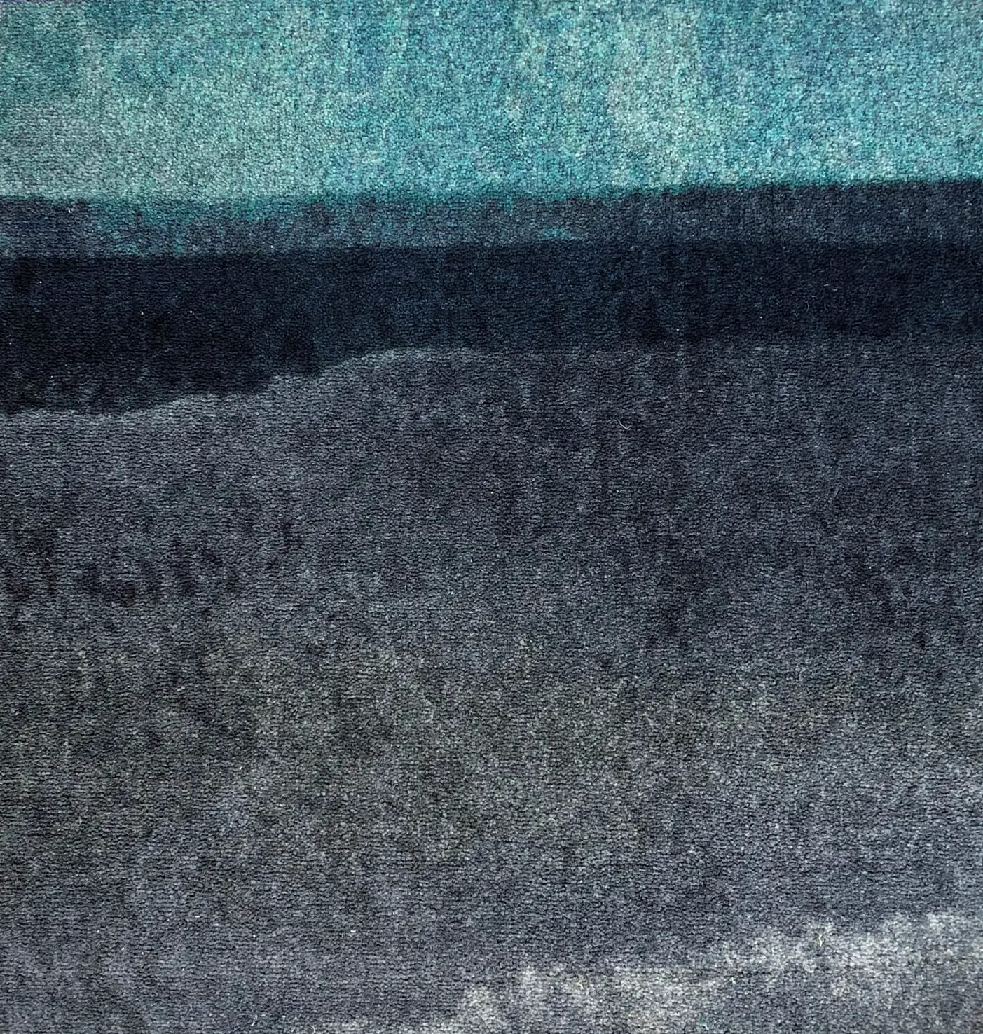 Carpet Horizon Lake detail