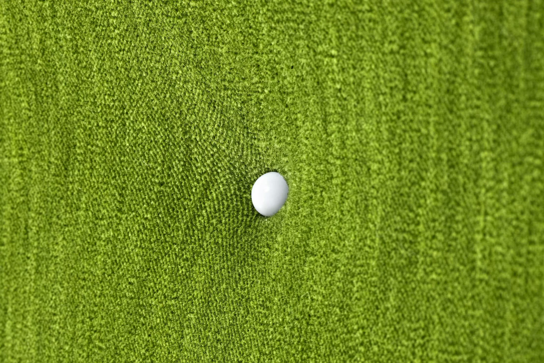 Cloud Sofa Velour green detail 3