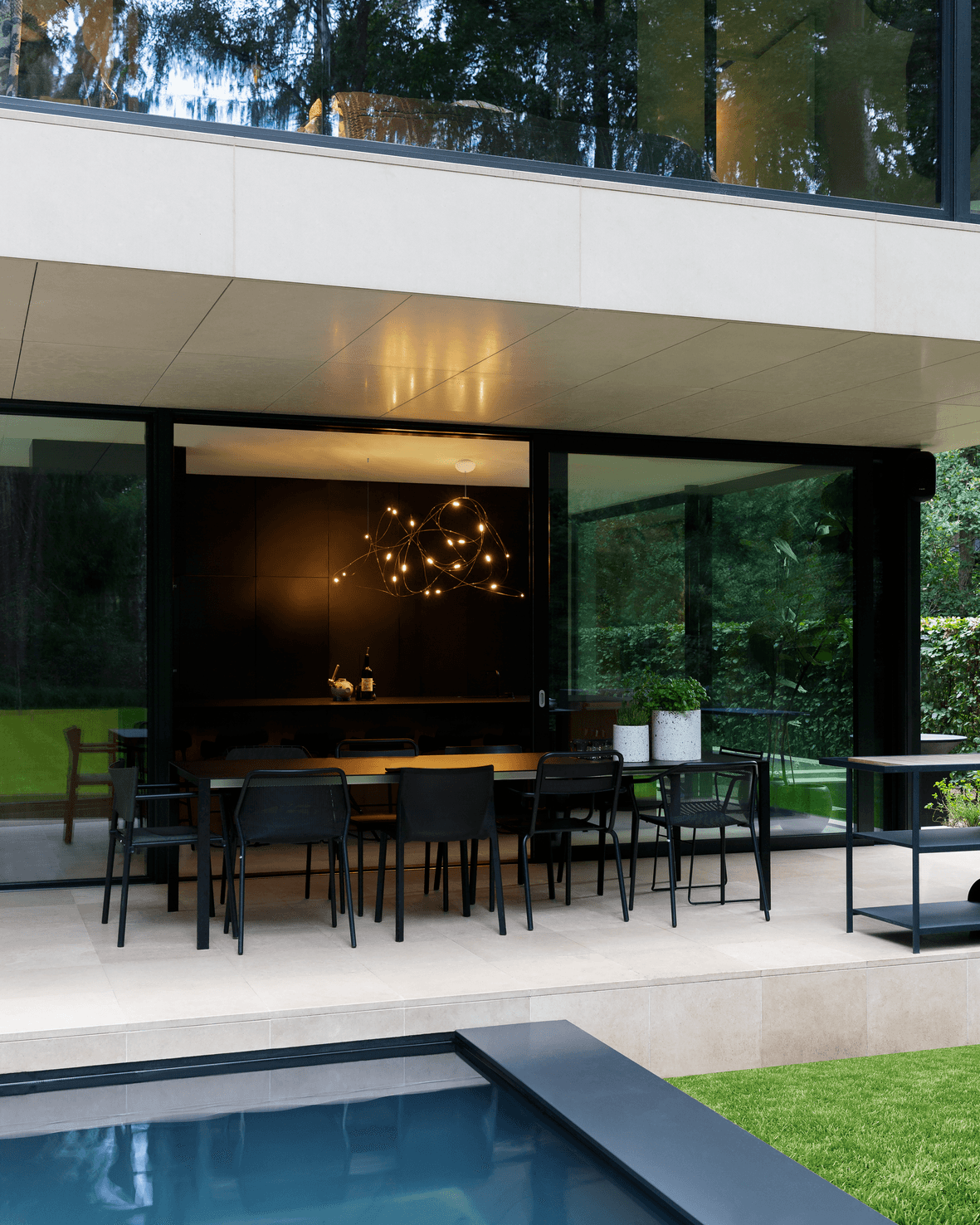 Interior with Flock of Light suspension light in kitchen