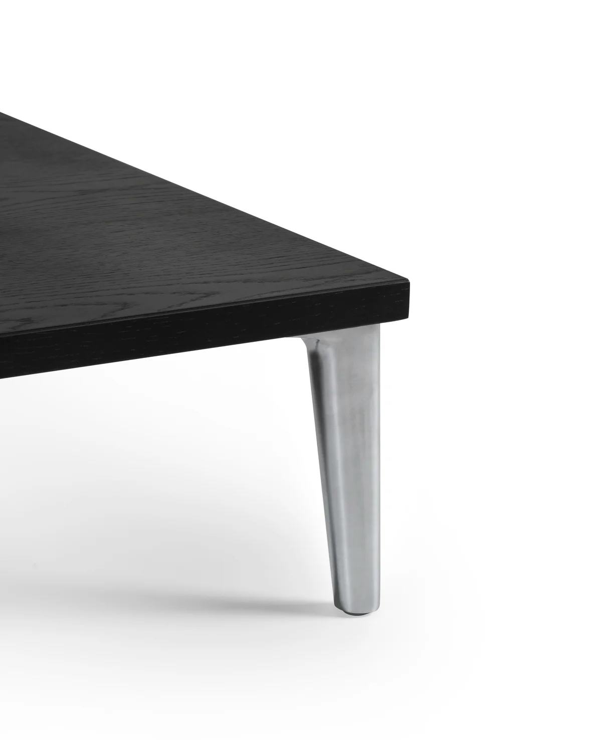 Sofa So Good demi table detail black stained oak