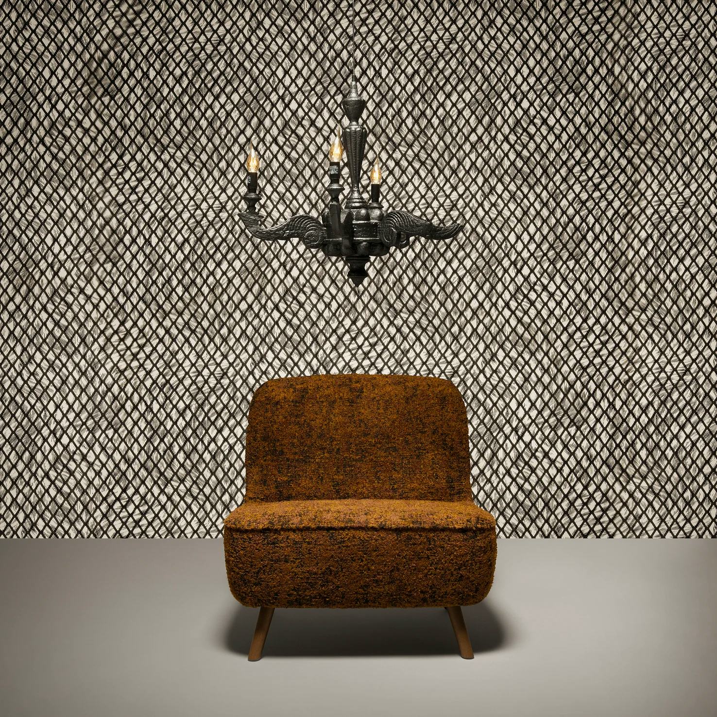 Poetic composition Cocktail Chair, Smoke Chandelier and Moooi Wallcovering