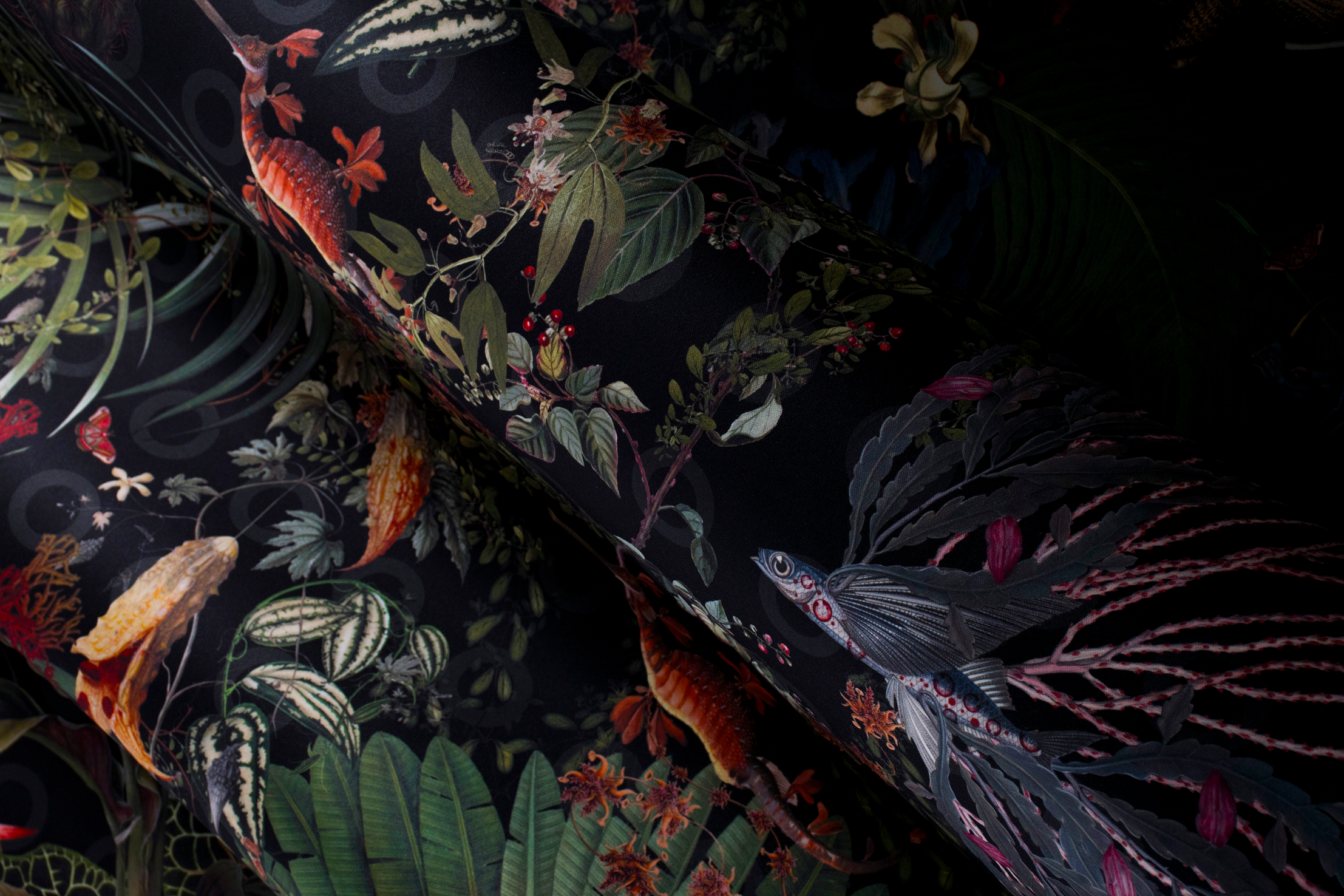 Wallcovering Menagerie of Extinct Animals detail